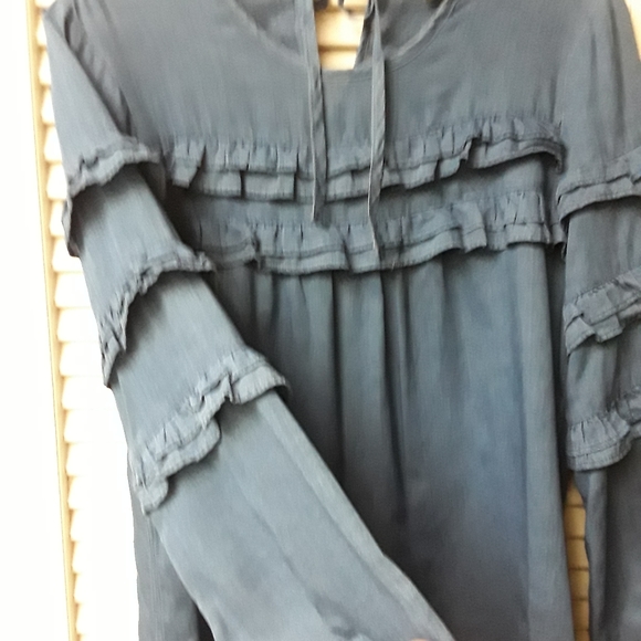 J Crew Ruffle Chambray Tiered Peasant Top BluBoho - Picture 9 of 12